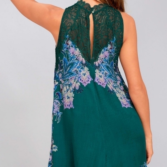 Elegant Green Lace Floral Dress - Picture 5 of 8